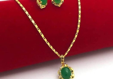 14k gold jade set