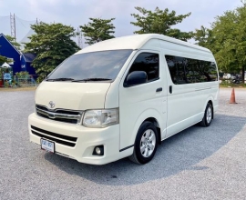 Toyota Commuter 2013